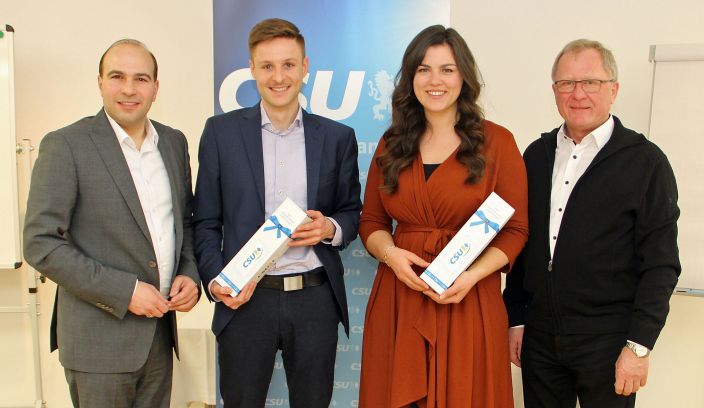 Europaparlamentskandidaten Elisabeth Fuß aus Pfeffenhausen, Alexander Hannes (Zweiter von links) aus Zwiesel, Florian Oßner, MdB (links) und Josef Haselbeck (rechts)
