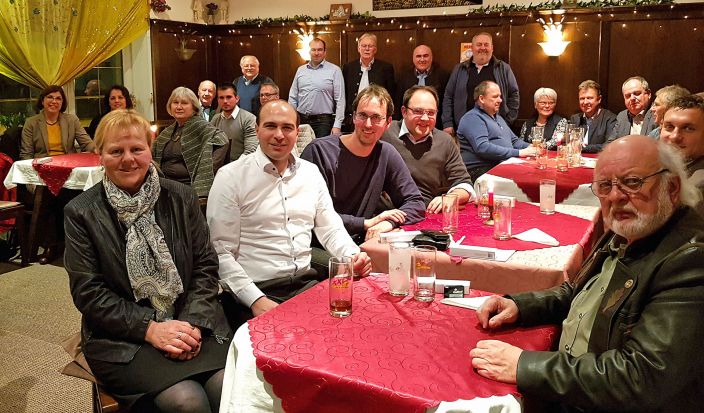 CSU-Kreisvorsitzender und Bundestagsabgeordneter Florian Oßner diskutierte mit zahlreichen Kreisvorstandsmitgliedern, Bürgermeistern sowie Kreis- und Gemeinderäten über die anstehende Europawahl und die politischen Schwerpunkte