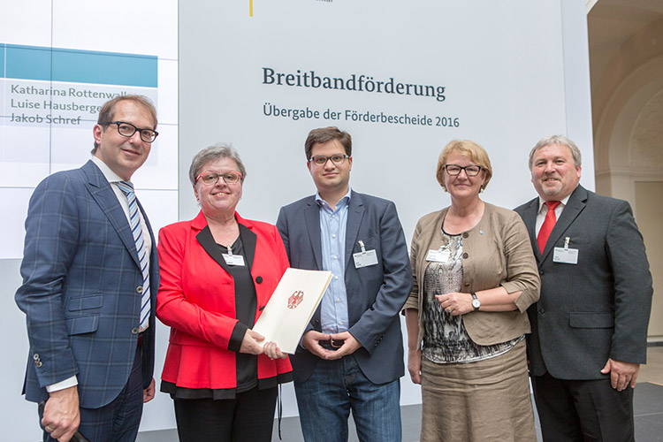 files/csu/aktuelles/2016/06/breitbandfoerderung_altfraunhofen.jpg